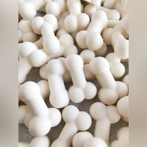 Penis wax melts